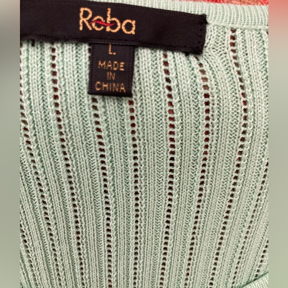 NWT Reba Shade of Green Lightweight Sweater Size Large - Picture 9 of 10